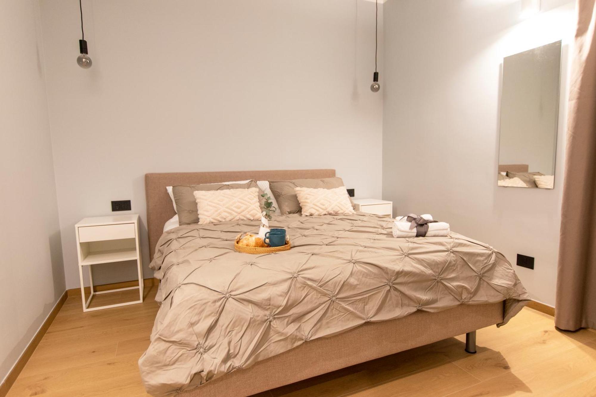 Апартаменти Ihost Luxury -Private Parking- Plana 4 Мілан Екстер'єр фото